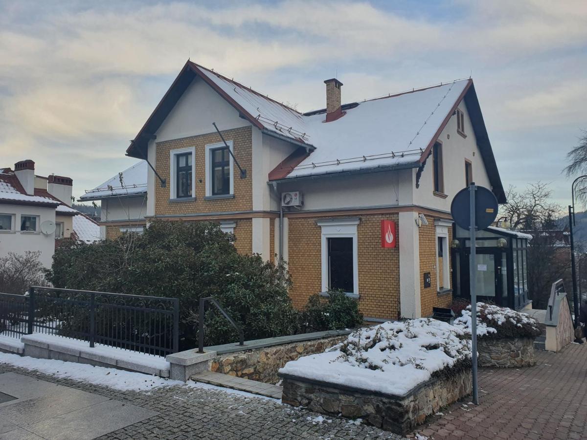 Apartamenty Vip Zdrojowa 6 Świeradów-Zdrój Екстериор снимка